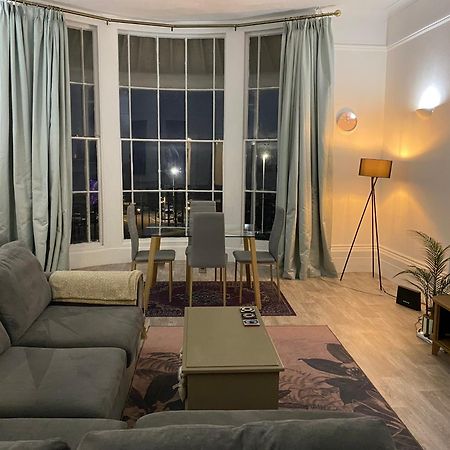 Period Sea View Flat In Hastings Apartment Ngoại thất bức ảnh