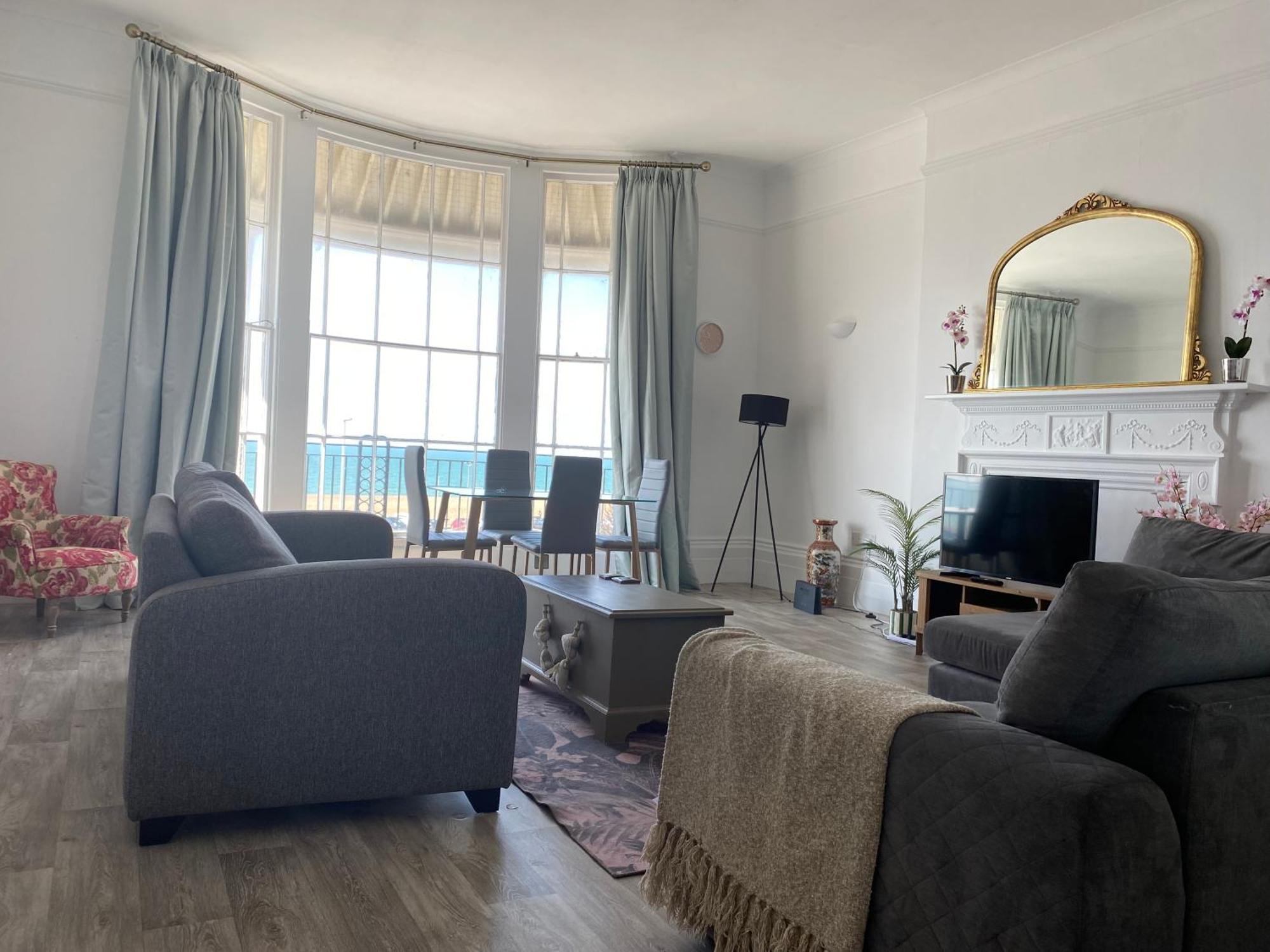Period Sea View Flat In Hastings Apartment Ngoại thất bức ảnh